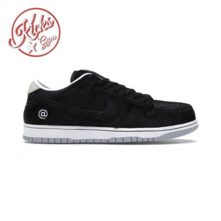 Medicom Toy x Dunk Low SB Size 36-46